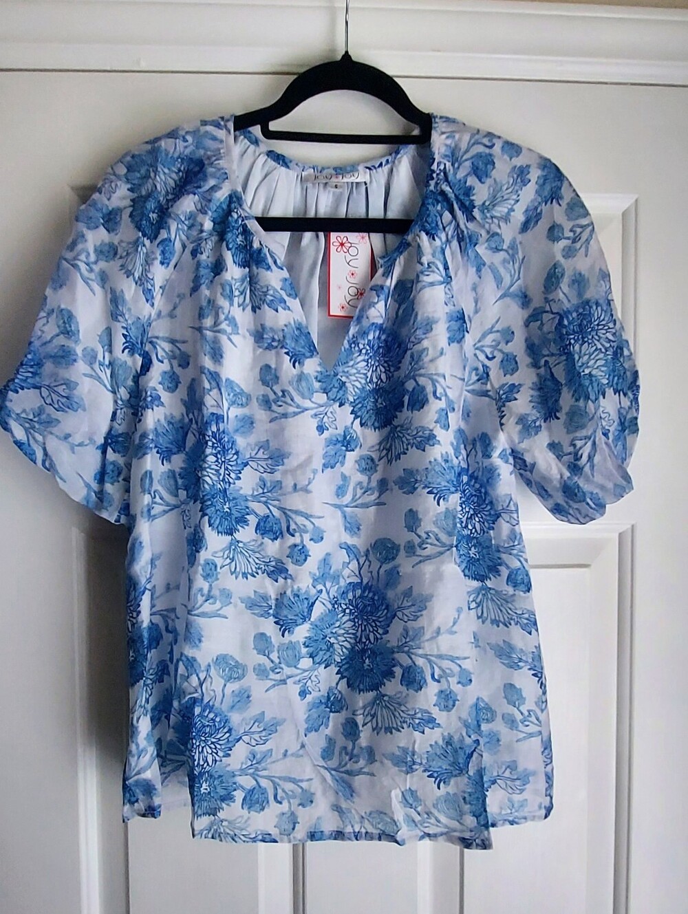 JOY JOY Puff Sleeve Peasant Top Blue Floral V-Neck